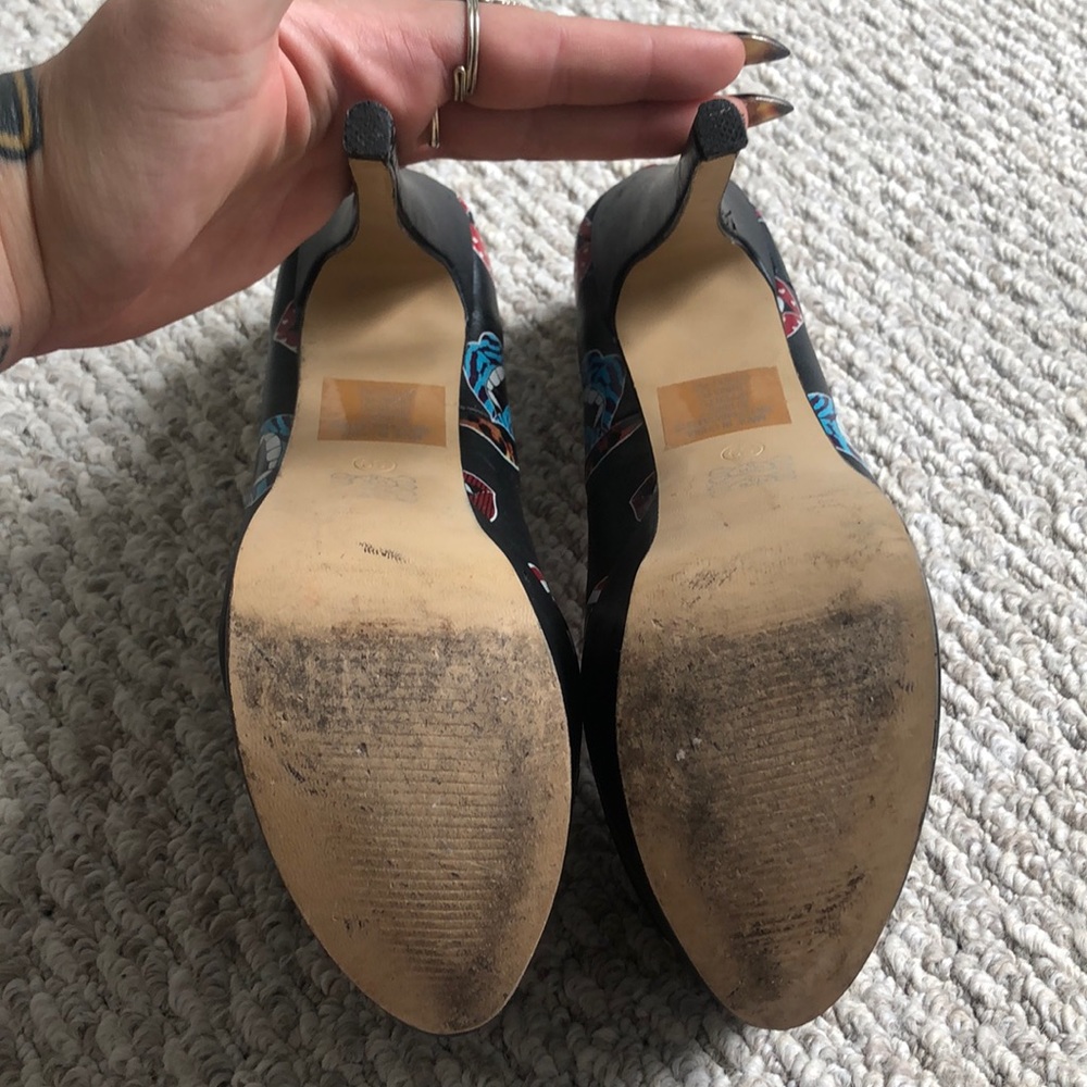 Vampire “Bite Me!” Pumps - image 5